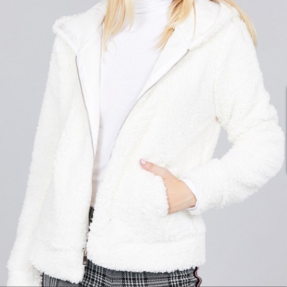 Beautiful Zip Up Fur Hoodie Coat - Picture 3 of 3
